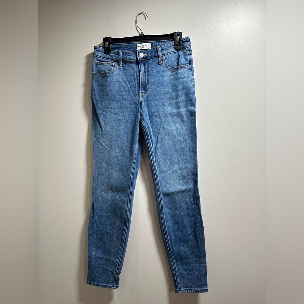 Abercrombie & Fitch Women's Denim Straight Leg Jeans